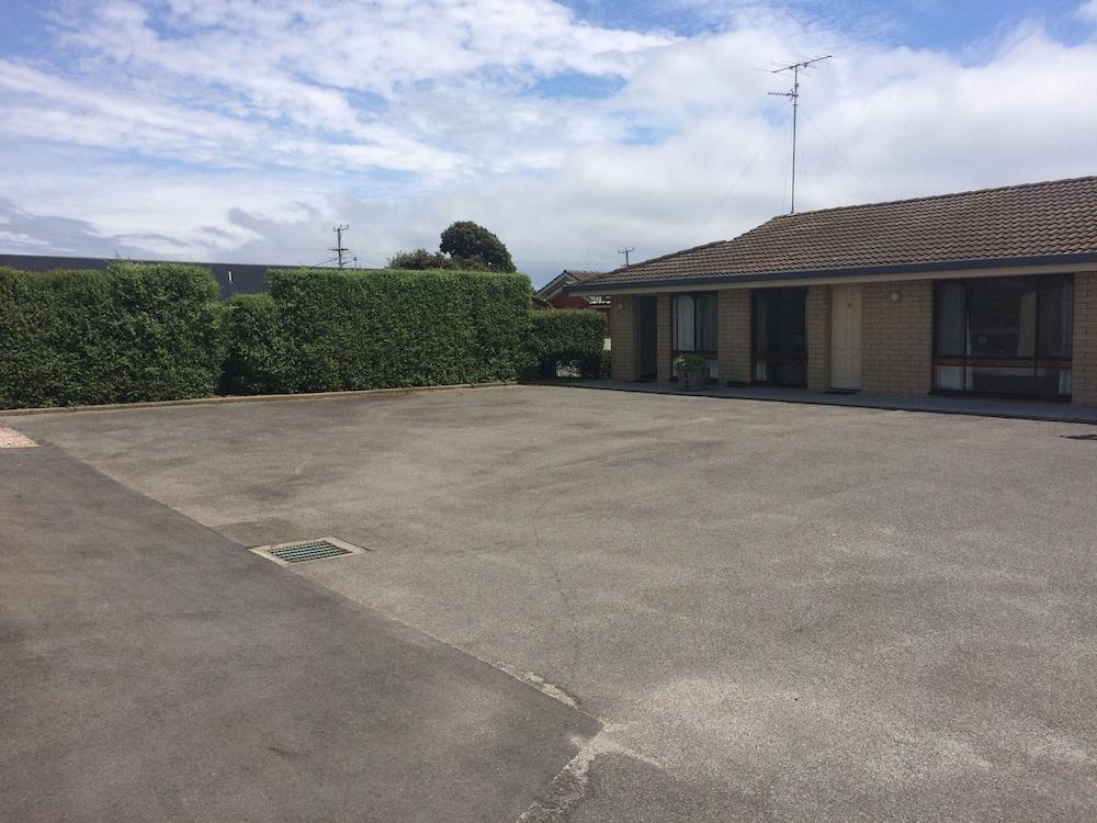 Seasonal South Motel & Function Centre アルバーストン エクステリア 写真