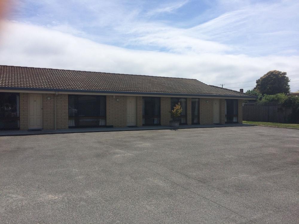 Seasonal South Motel & Function Centre アルバーストン エクステリア 写真