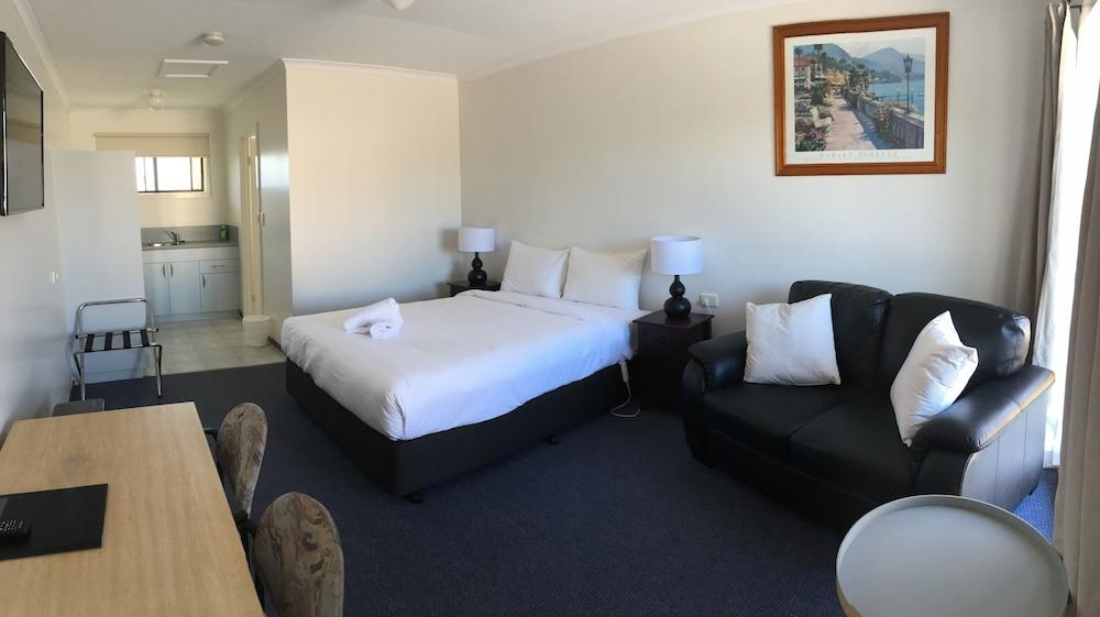 Seasonal South Motel & Function Centre アルバーストン エクステリア 写真