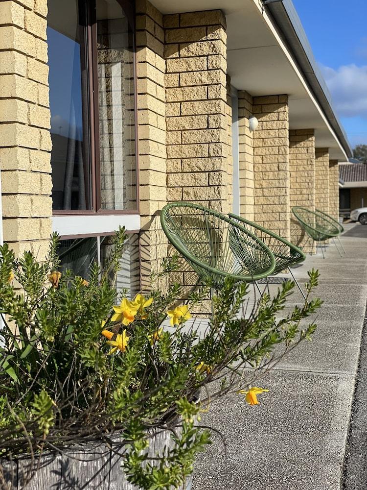 Seasonal South Motel & Function Centre アルバーストン エクステリア 写真