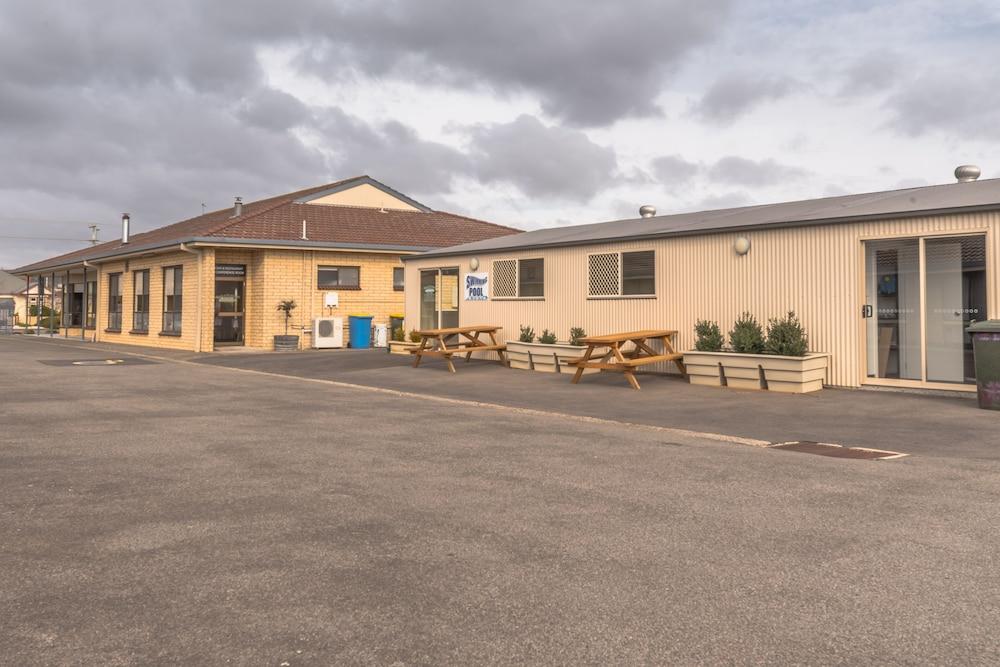 Seasonal South Motel & Function Centre アルバーストン エクステリア 写真